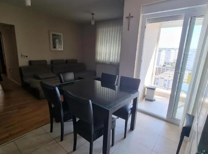 Apartman Dokoza Free Parking